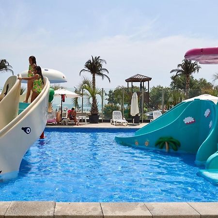 Fancy Apartment In Spa N Pool Beach Resort Mamaia Exteriör bild