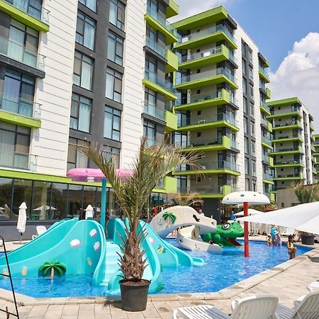 Fancy Apartment In Spa N Pool Beach Resort Mamaia Exteriör bild