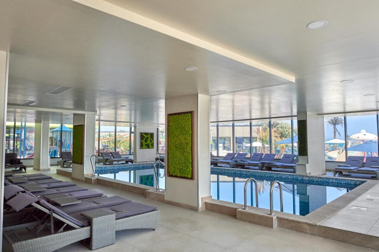 Fancy Apartment In Spa N Pool Beach Resort Mamaia Exteriör bild