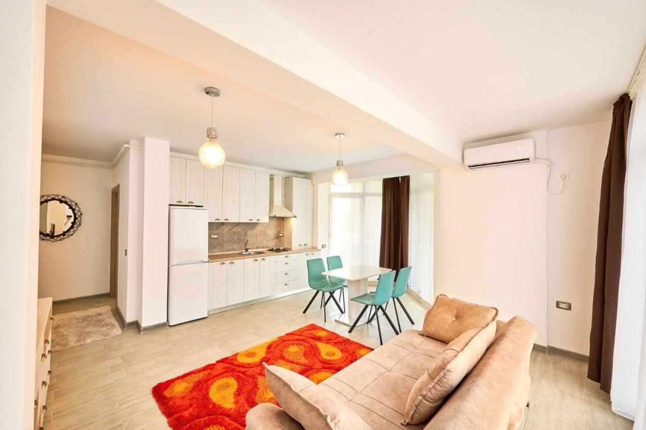 Fancy Apartment In Spa N Pool Beach Resort Mamaia Exteriör bild