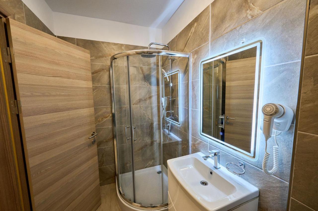 Fancy Apartment In Spa N Pool Beach Resort Mamaia Exteriör bild