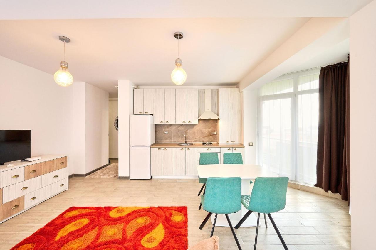 Fancy Apartment In Spa N Pool Beach Resort Mamaia Exteriör bild