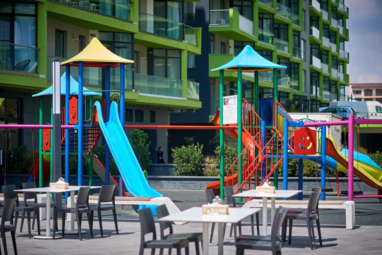 Fancy Apartment In Spa N Pool Beach Resort Mamaia Exteriör bild